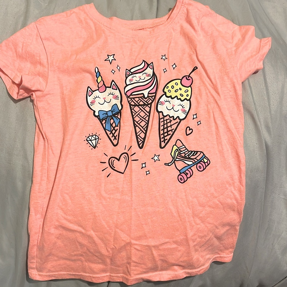 Pink graphic tee